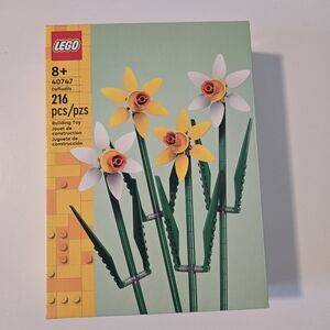 NIB LEGO Daffodils Building Blocks Toy Set - For Ages 8+